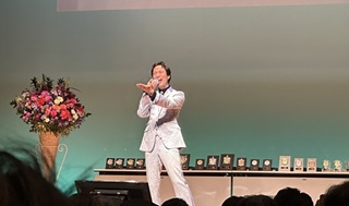 千葉山貴公さん(94期)がゲスト出演の「はまかぜ歌謡祭」に参加しました